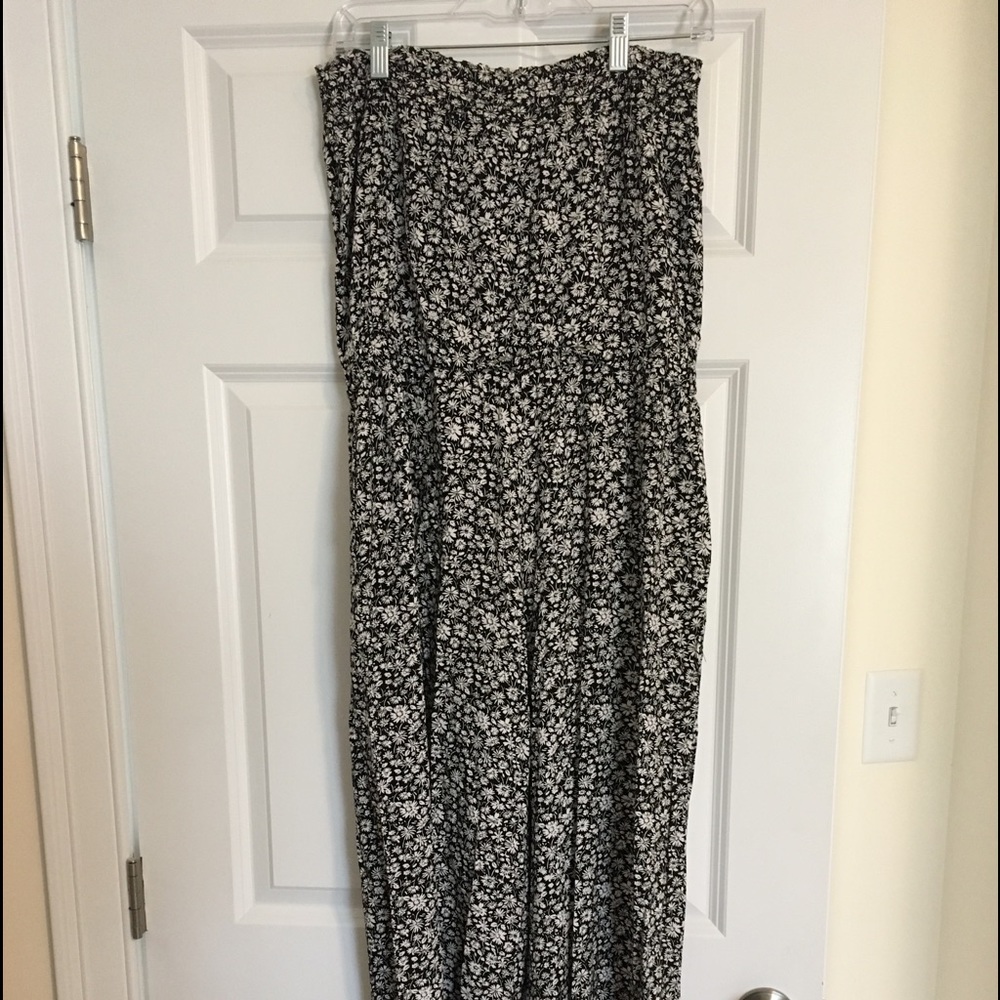 One piece pant suit. Size large